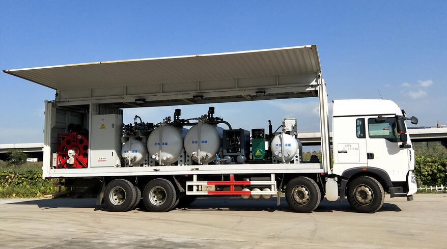 露天礦大型設備換油車